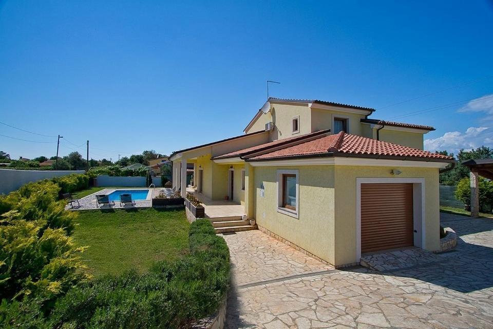 Villa Maggie Šišan Rum bild